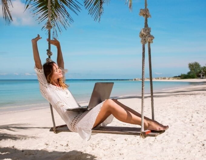 Lazy Ways Moms Can Make Money