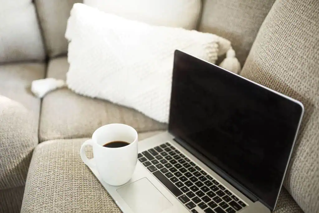 how do I start an anonymous blog