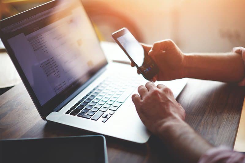 remote jobs that allow you to travel